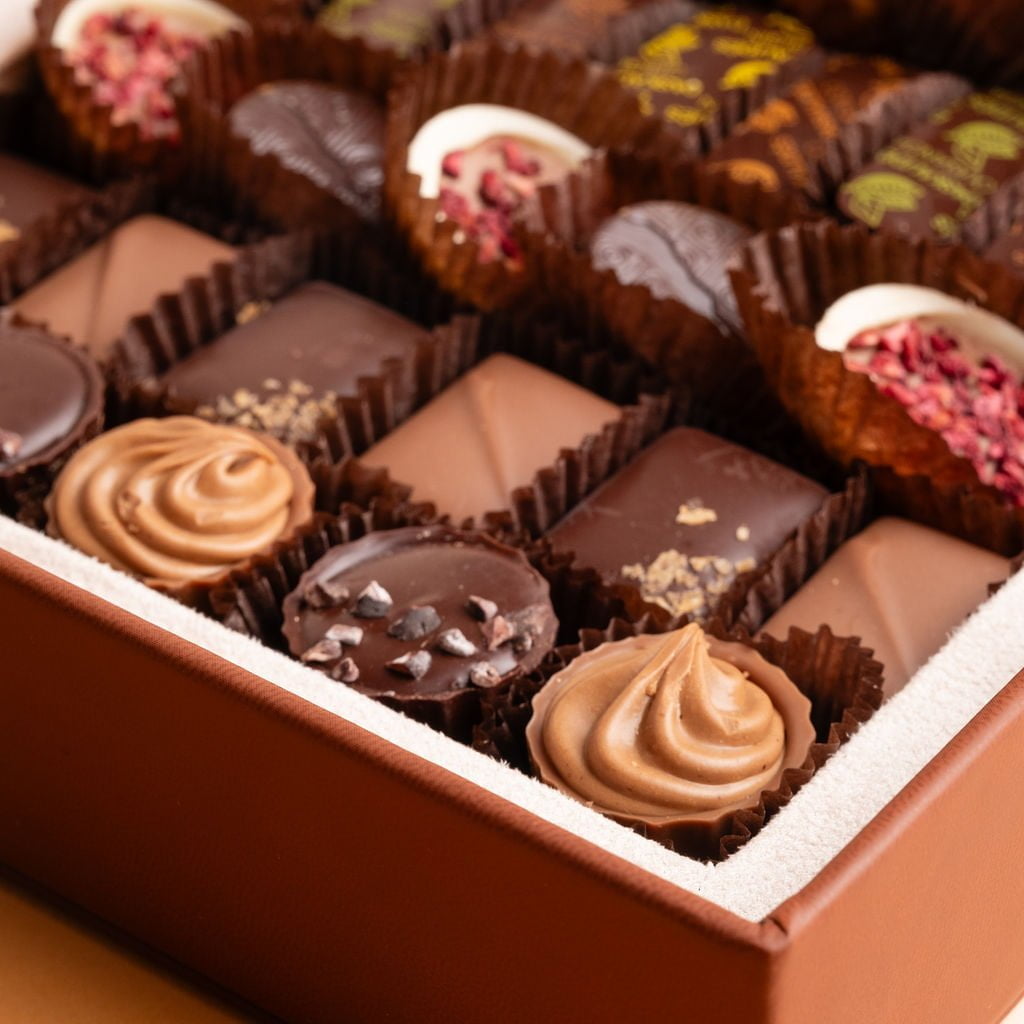 idyr-cadeauxdeluxe-cadeaux-personnalisés-cadeauxd'entreprise- cadeauxpourfemme-cadeauxd'affaires-cadeauxjournéedelafemme-8mars-coffretde chocolats-coffrets-luxe (36)