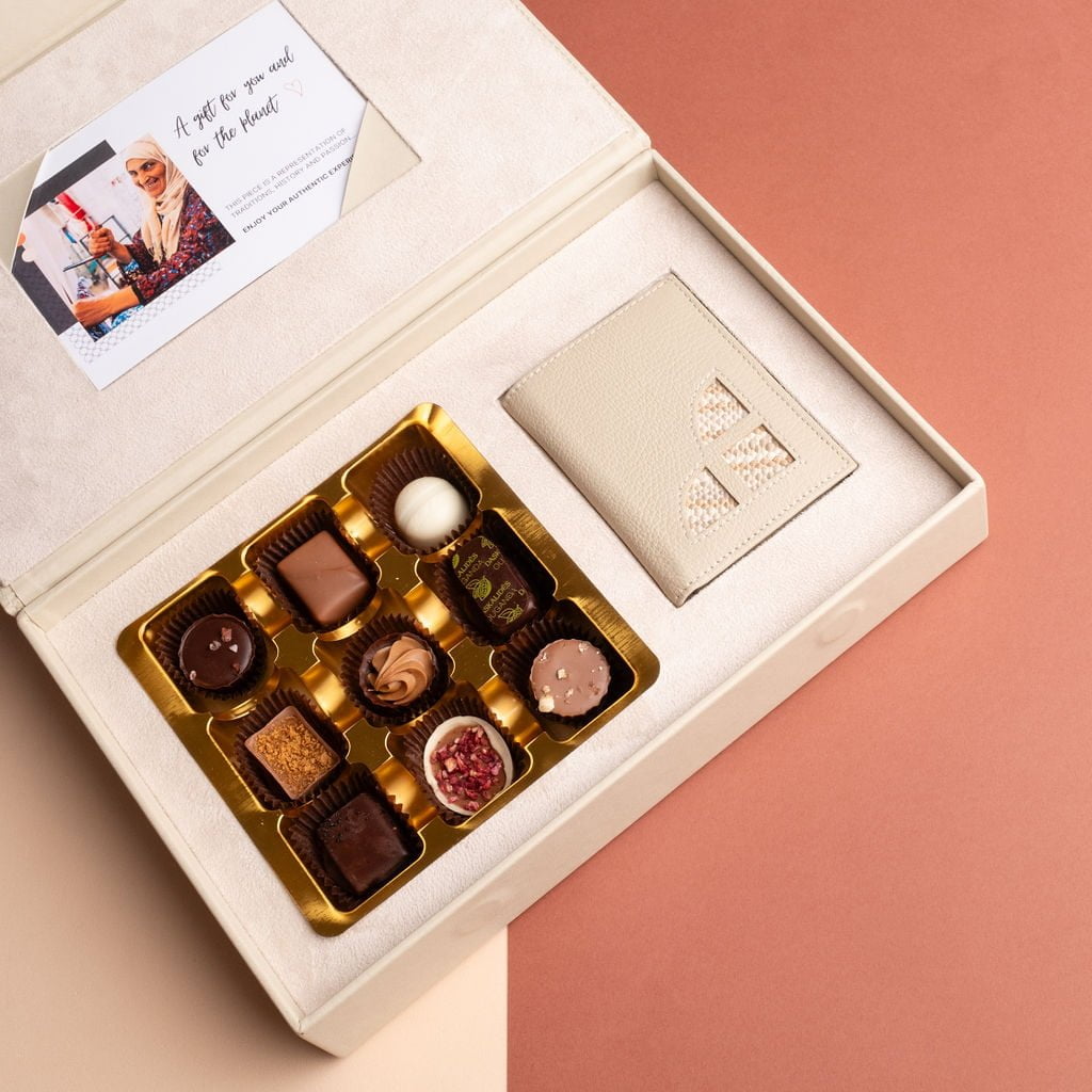 idyr-cadeauxdeluxe-cadeaux-personnalisés-cadeauxd'entreprise- cadeauxpourfemme-cadeauxd'affaires-cadeauxjournéedelafemme-8mars-coffretde chocolats-coffrets-luxe (54)