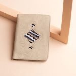 idyr-porte-passeport-accessoires-de-modepetite-maroquinerie (4) Étui à passeport