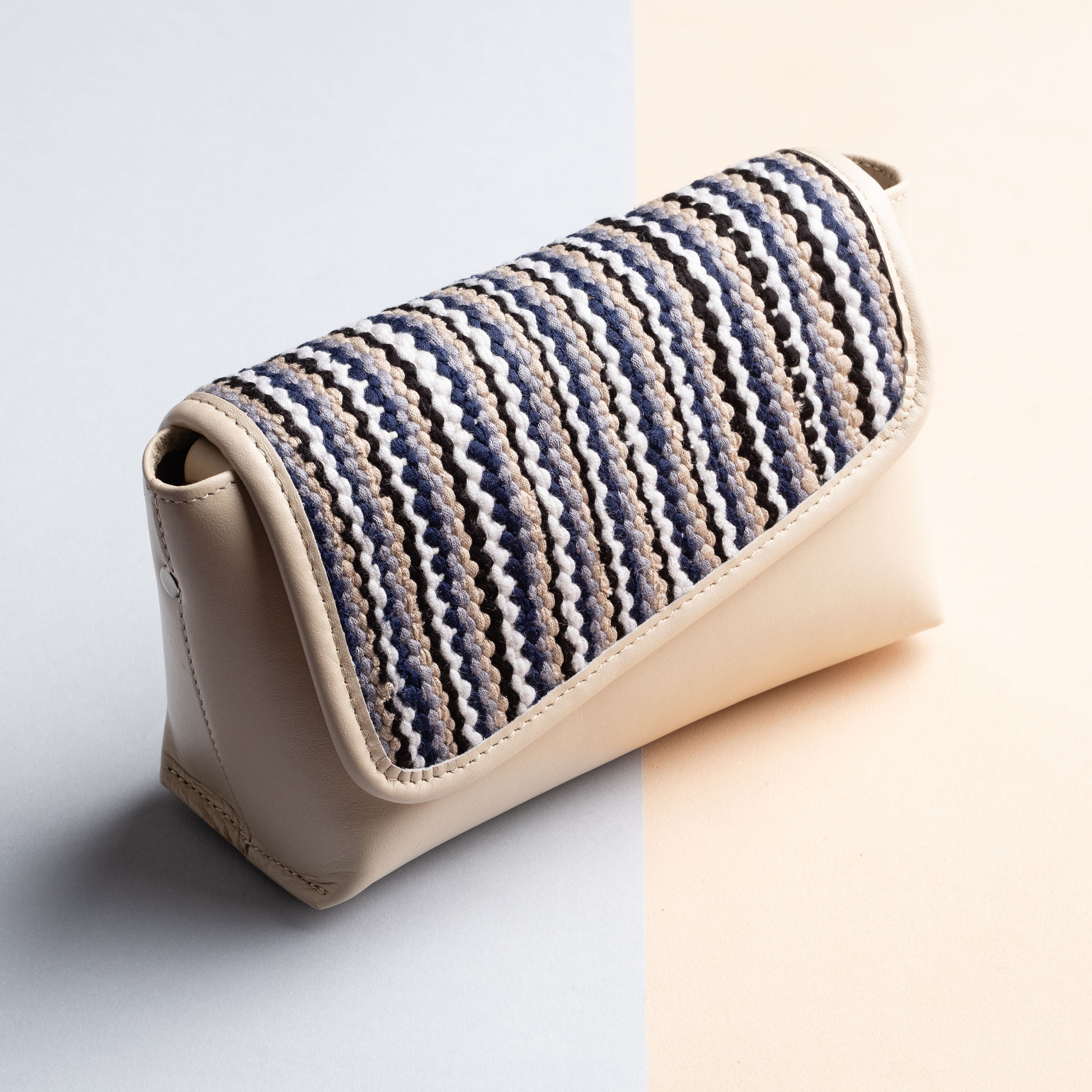 idyr-sac-minimdina-sacsoirée- femme-minisac-portefeuilles de luxe-porte-cartes-porte-monnaie-accessoires-demode-sacs-poche (16)
