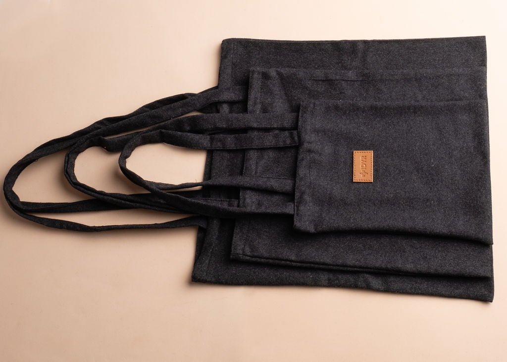 idyr-totebags-bag-packaging-luxe-upcyclé-accessoires-de-modesacs-pochettes (1)