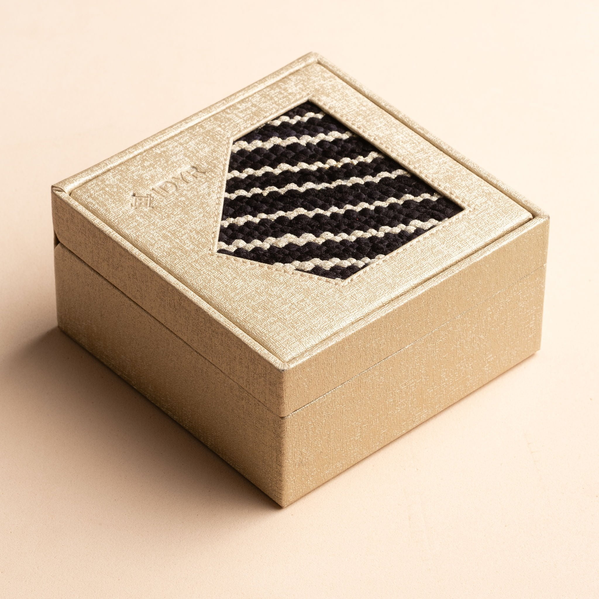 idyr-boîte à bijoux-coffret-à-bijoux-jewelry-box-cadeauxdeluxe-cadeaux-personnalisés-cadeauxd'entreprise-accueil-shop-coffrets (26)