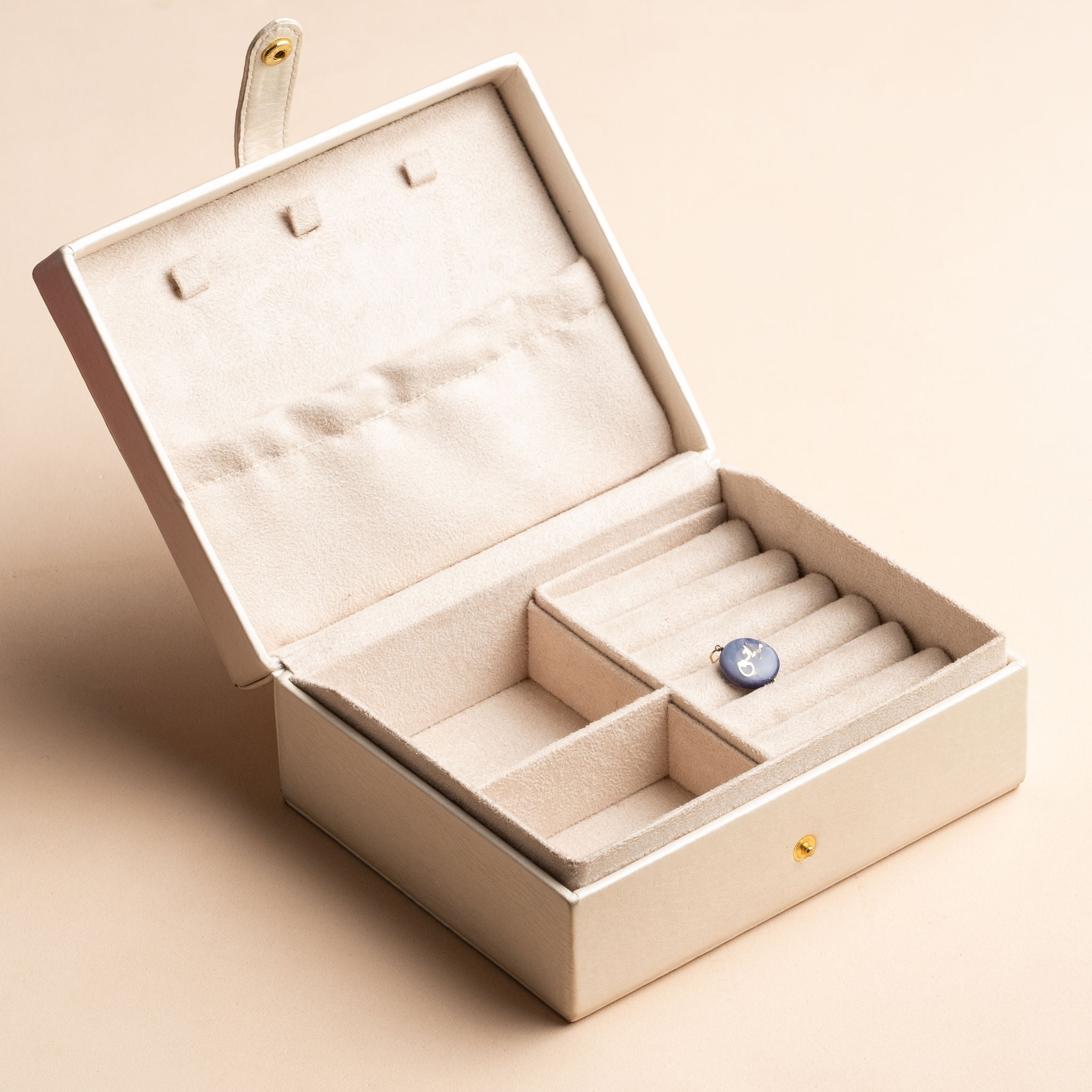 idyr-boîte à bijoux-coffret-à-bijoux-jewelry-box-cadeauxdeluxe-cadeaux-personnalisés-cadeauxd'entreprise-accueil-shop-coffrets (3)
