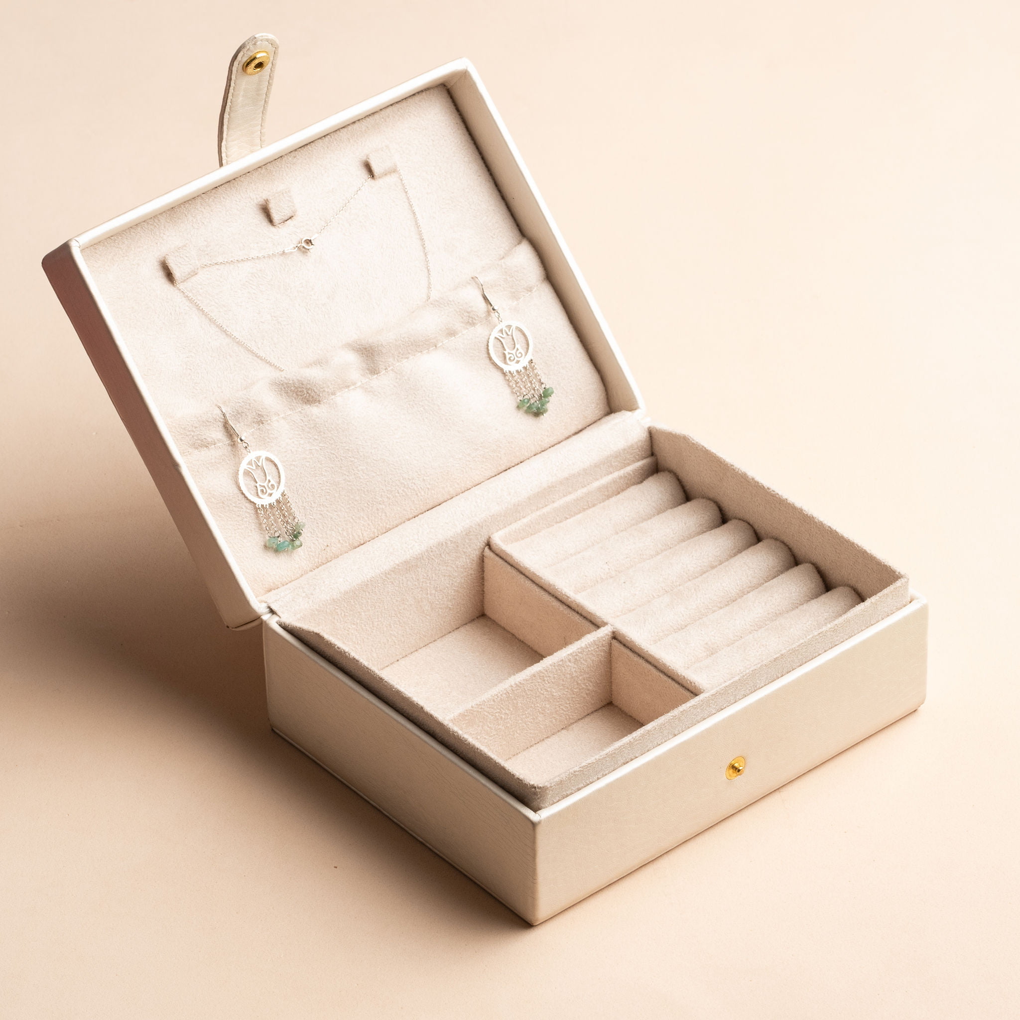 idyr-boîte à bijoux-coffret-à-bijoux-jewelry-box-cadeauxdeluxe-cadeaux-personnalisés-cadeauxd'entreprise-accueil-shop-coffrets (6)