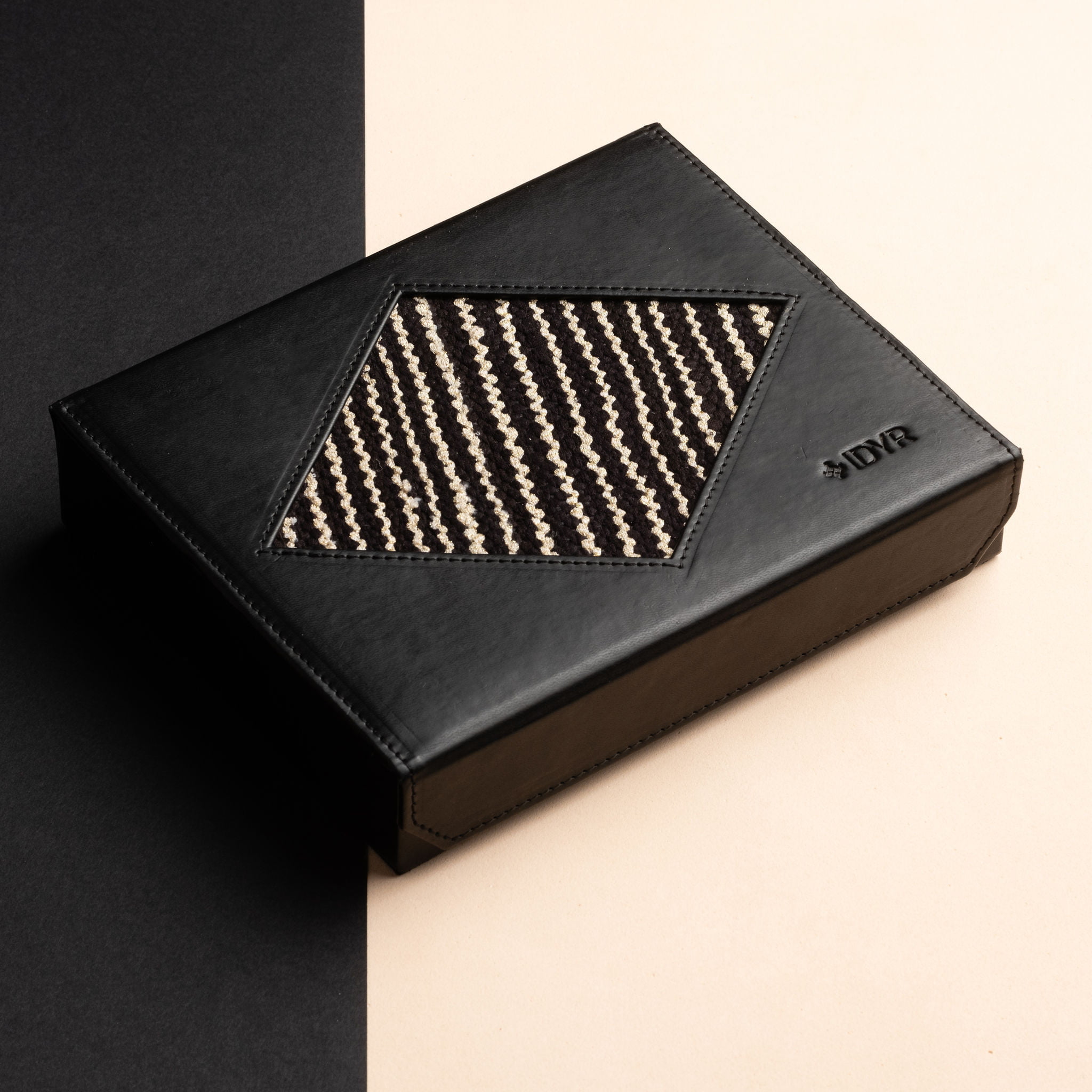 idyr-cadeauxdeluxe-cadeaux-personnalisés-cadeauxd’entreprise-cadeauxpourfemme-cadeauxd’affaires-cadeauxjournéedelafemme-8mars (2) Cadeaux d'entreprise-cadeaux pour femme