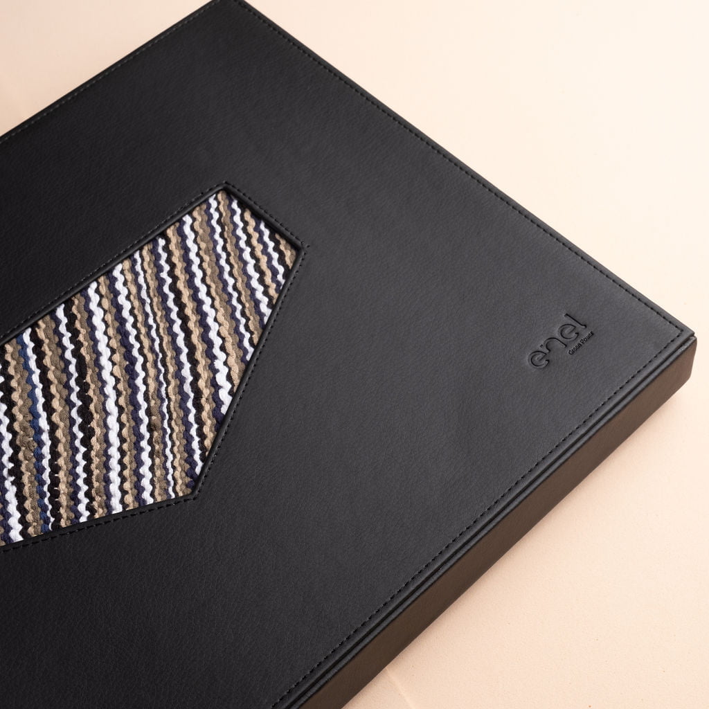 idyr-cadeauxdeluxe-cadeaux-personnalisés-cadeauxd'entreprise- cadeauxpourfemme-cadeauxd'affaires-cadeauxjournéedelafemme-8mars-coffrets-luxe (26)