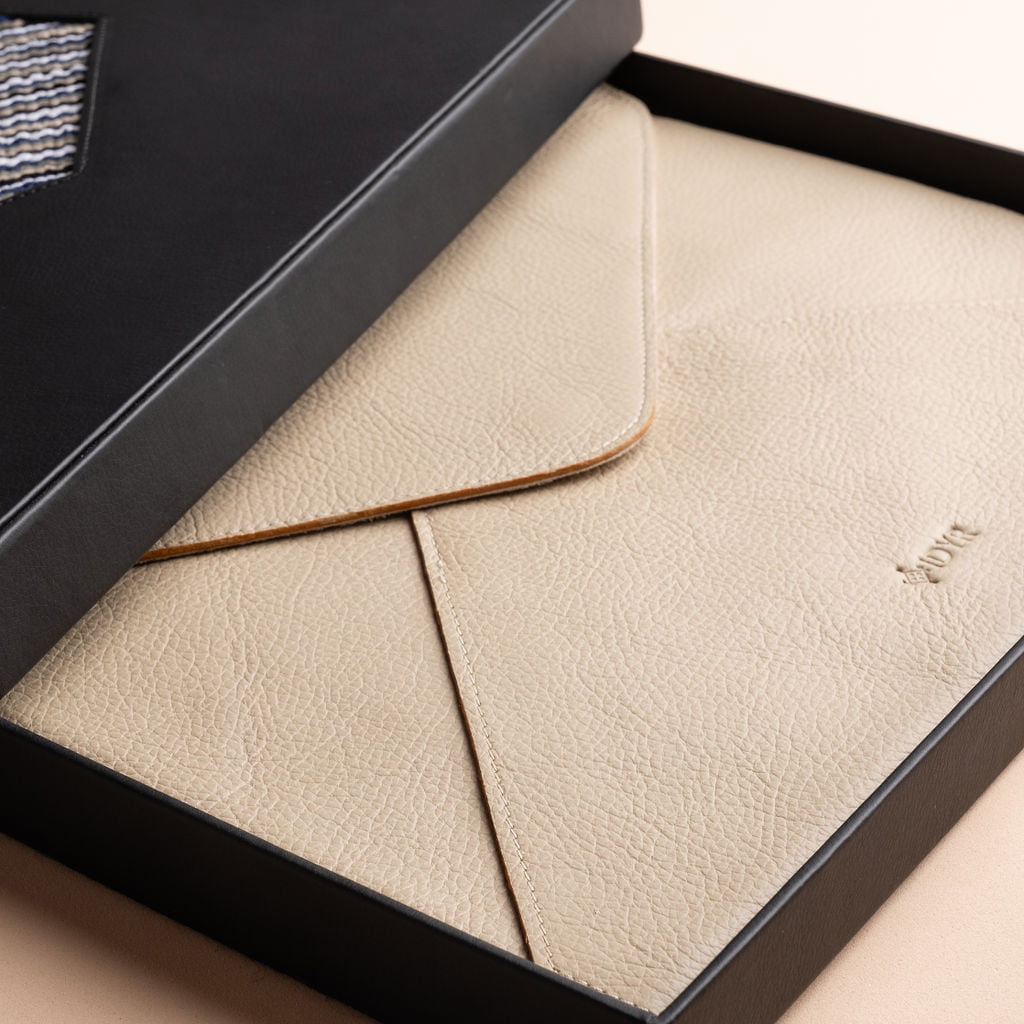 idyr-cadeauxdeluxe-cadeaux-personnalisés-cadeauxd'entreprise- cadeauxpourfemme-cadeauxd'affaires-cadeauxjournéedelafemme-8mars-coffrets-luxe (29)