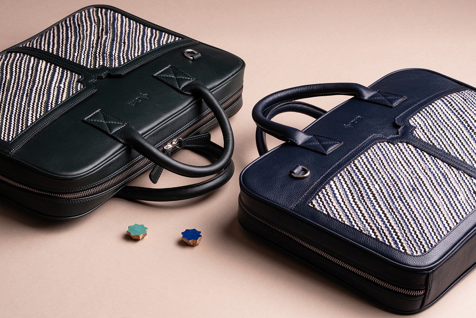 IDYR - FALL/WINTER 25 Le cadeau d’affaires idéal : un cartable professionnel fait main